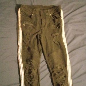 black red and white rue21 jeans